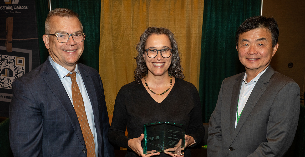 Amy Kline Received Murray Award for CHDCM