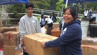 DOVE Students at Hunger and Homelessness event