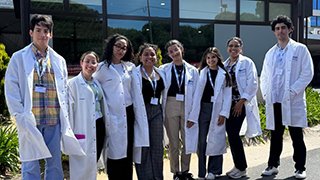 PMPDPP students in Portugal outside of Hospital