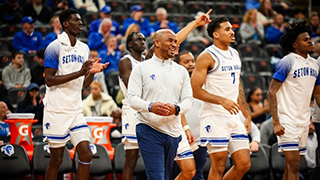 Shaheen Holloway '00 Named BIG EAST Coach of the Year