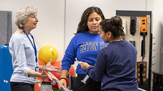PT students immersed in experiential learning